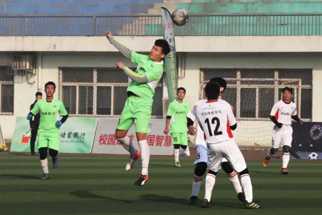 尼尔森：面临伤病考验，但球队依旧充满斗志